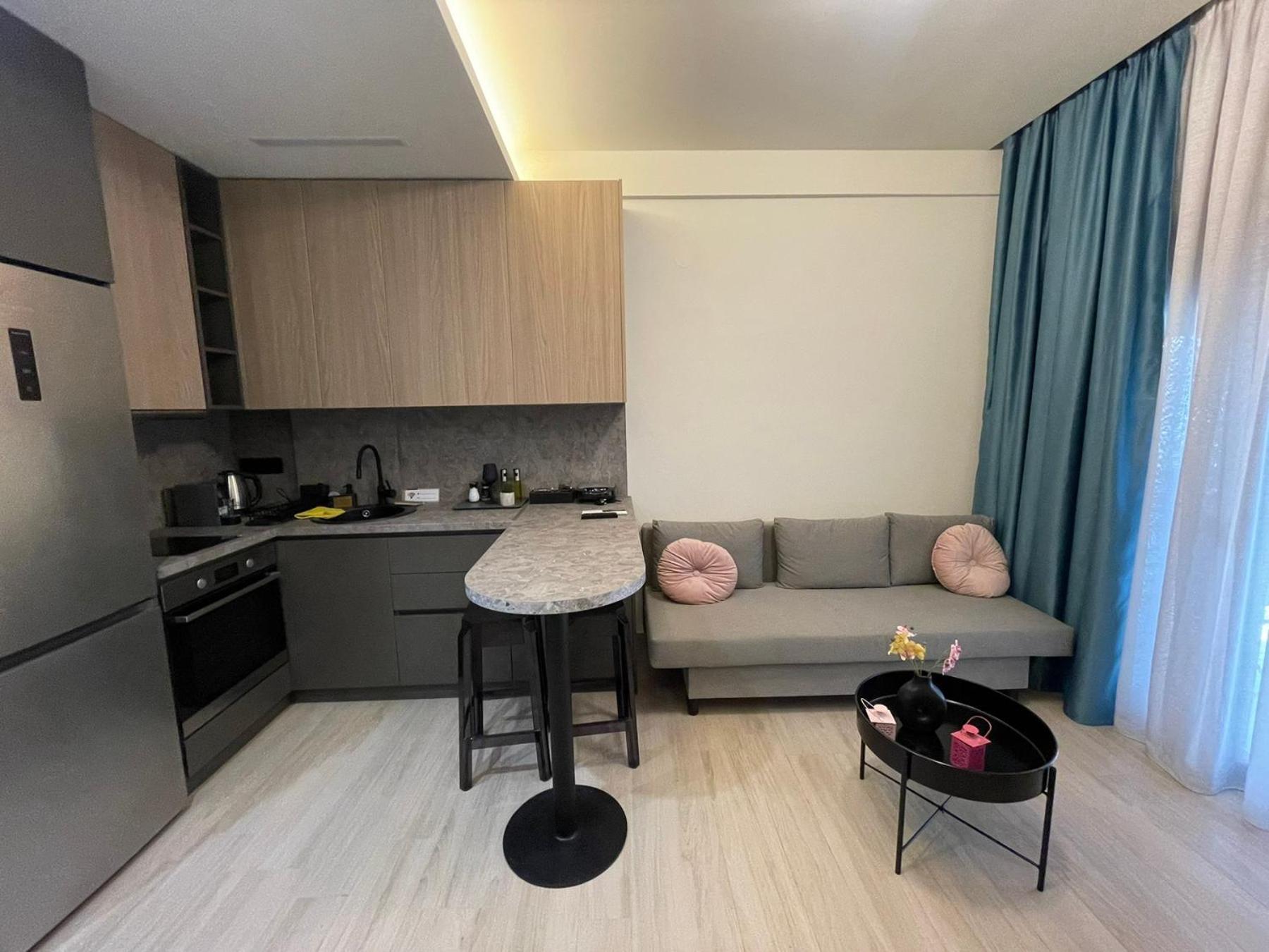 Jk Luxury Apartments Néa Khilí Eksteriør billede