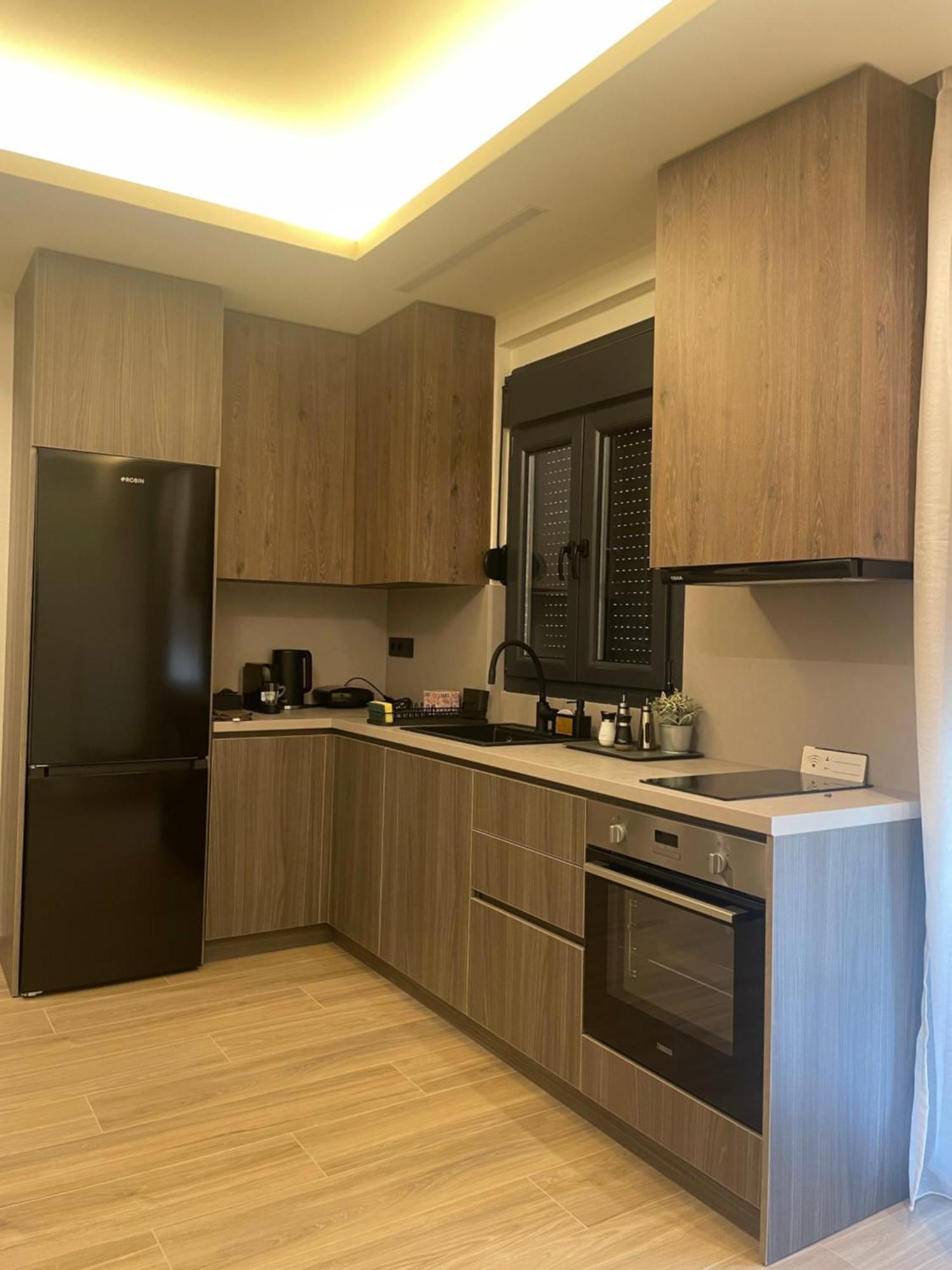 Jk Luxury Apartments Néa Khilí Eksteriør billede